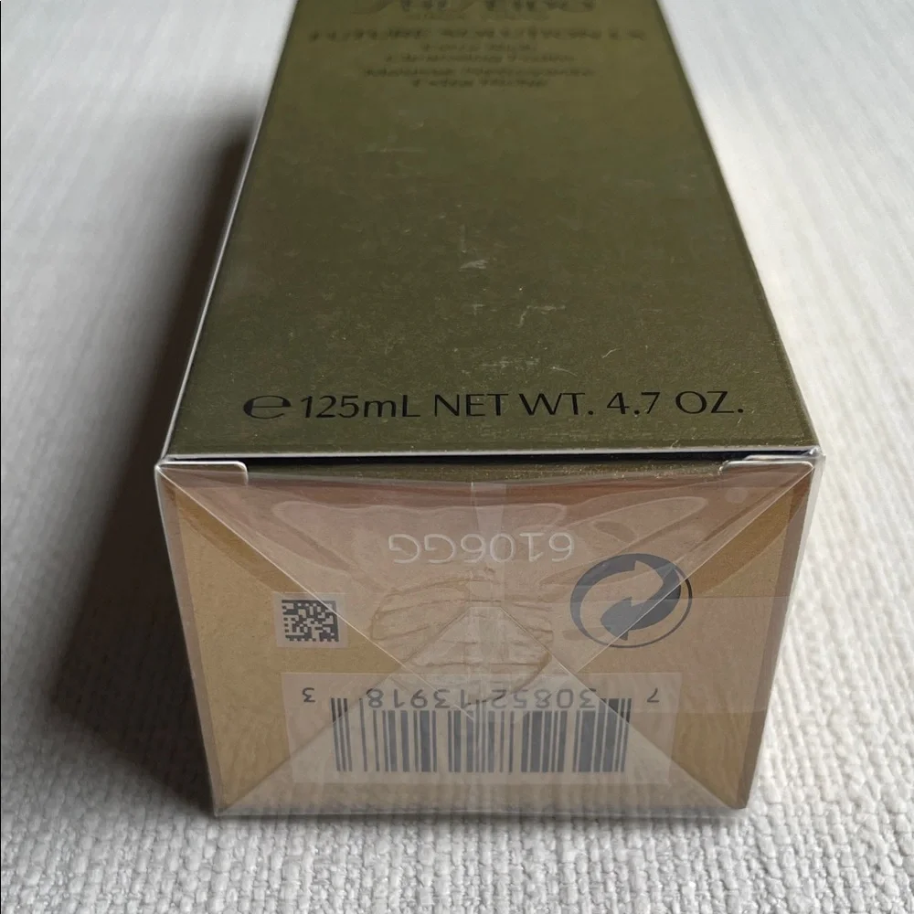 Shiseido Future Solution LX Extra Rich Cleansing Foam new in box sealed